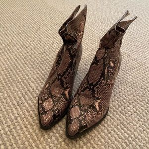 Dolce Vita Snakeskin Shanta Bootie - size 7! Great condition!
